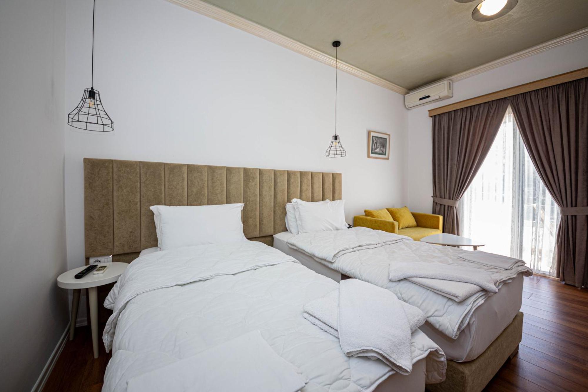 Hotel Murati Ksamil Exterior photo